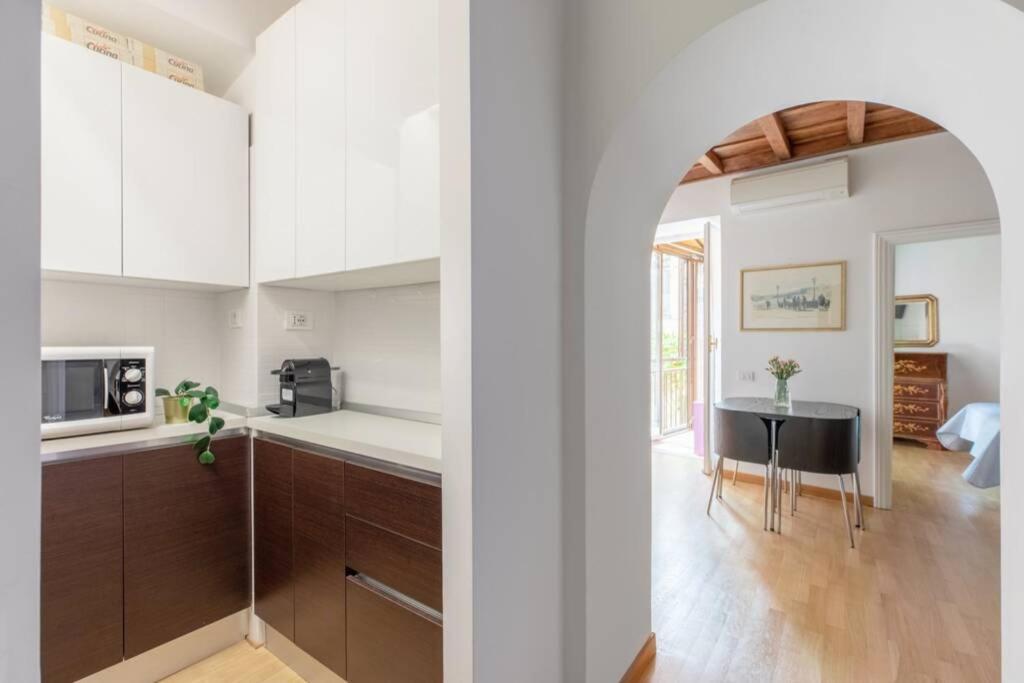Iflat Via Del Corso Elegant Apartment Rome Buitenkant foto